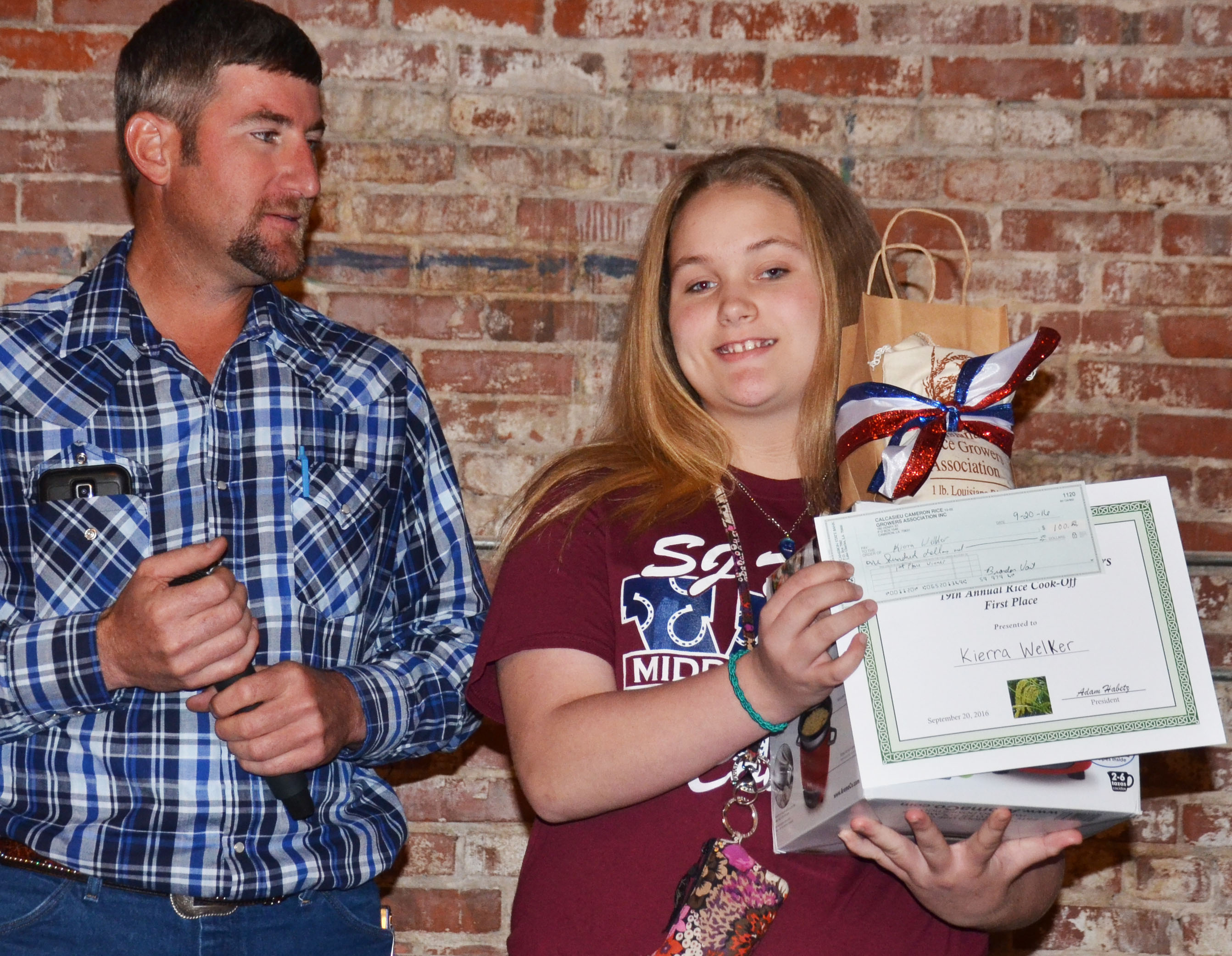 4-H student wins rice cook-off with shrimp dish